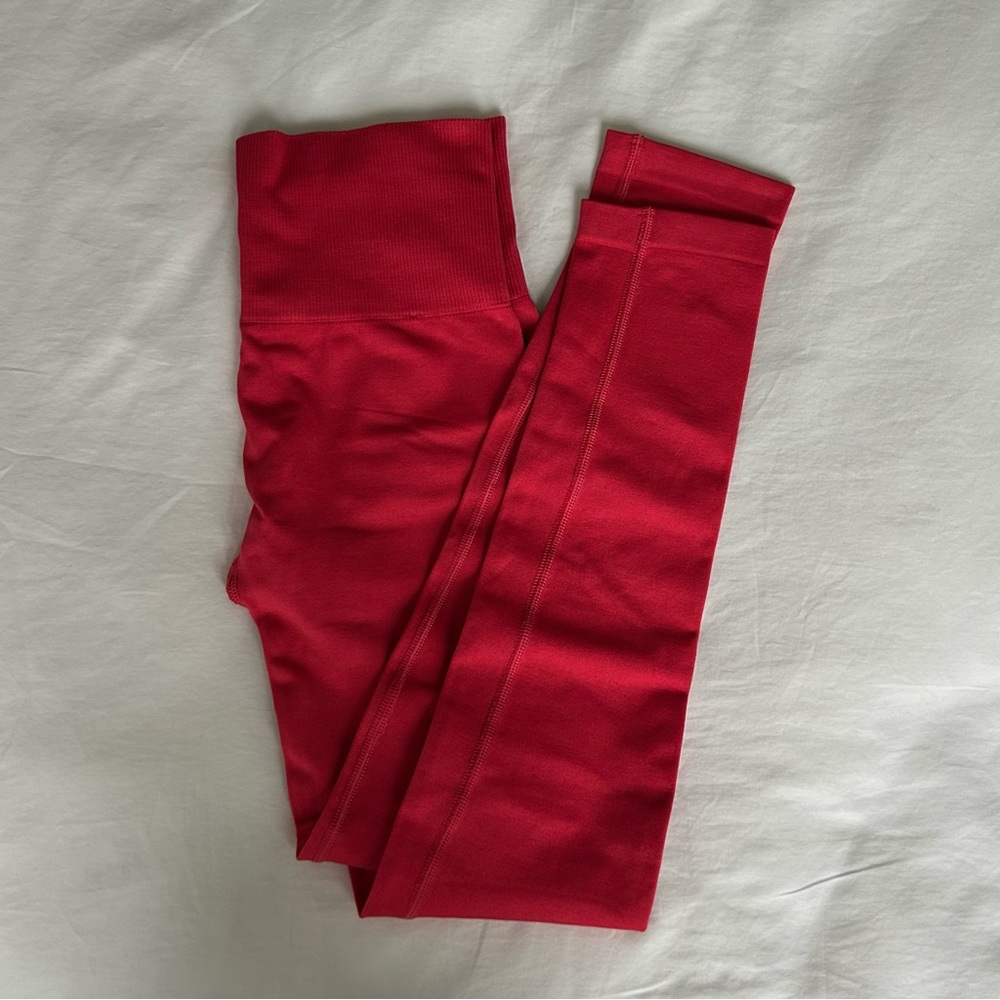TNA Leggings